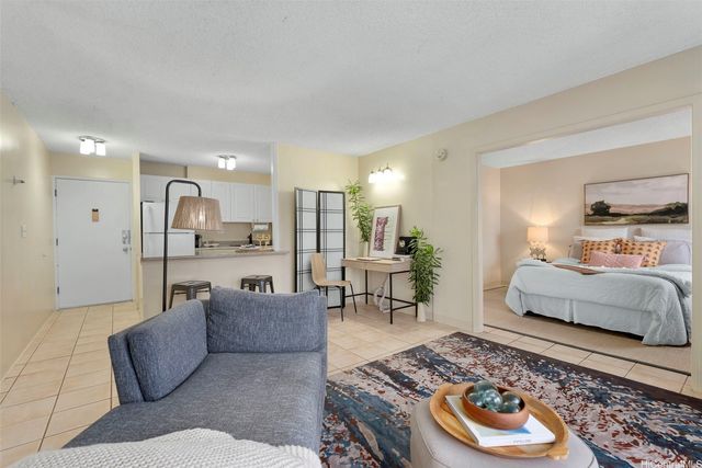 98-1038 Moanalua Road 1502, Aiea, HI 96701