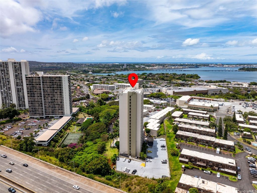 98-1038 Moanalua Road 1502, Aiea, HI 96701