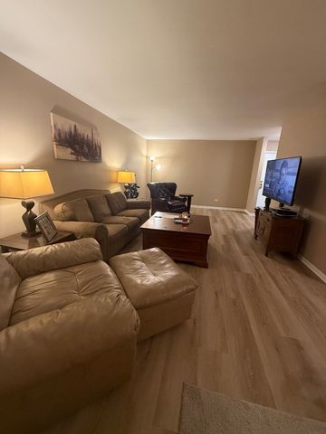 840 Wellington Avenue 115, Elk Grove Village, IL 60007