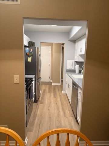 840 Wellington Avenue 115, Elk Grove Village, IL 60007