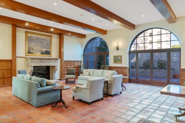 88 N Oakland Avenue 202, Pasadena, CA 91101