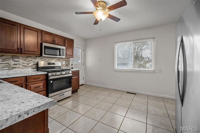 4814 Orange Blossom Lane, Hazelwood, MO 63042