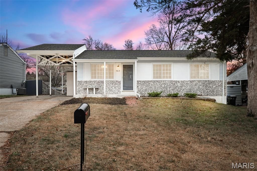 4814 Orange Blossom Lane, Hazelwood, MO 63042