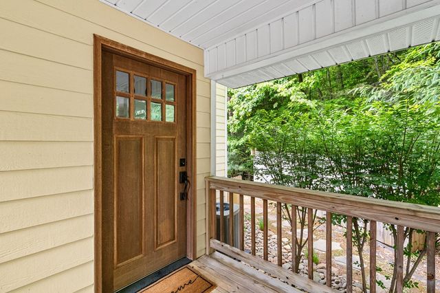 105 Sharons Valley Drive, Hayesville, NC 28904