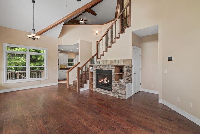 105 Sharons Valley Drive, Hayesville, NC 28904