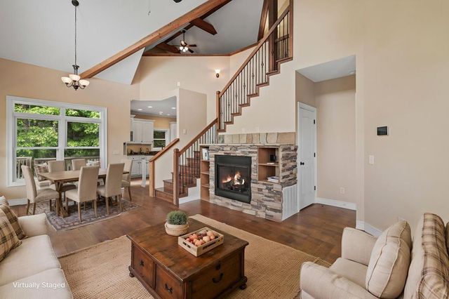 105 Sharons Valley Drive, Hayesville, NC 28904