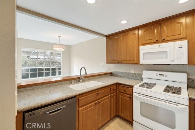 1321 Via Sebastian 12, San Pedro (los Angeles), CA 90732