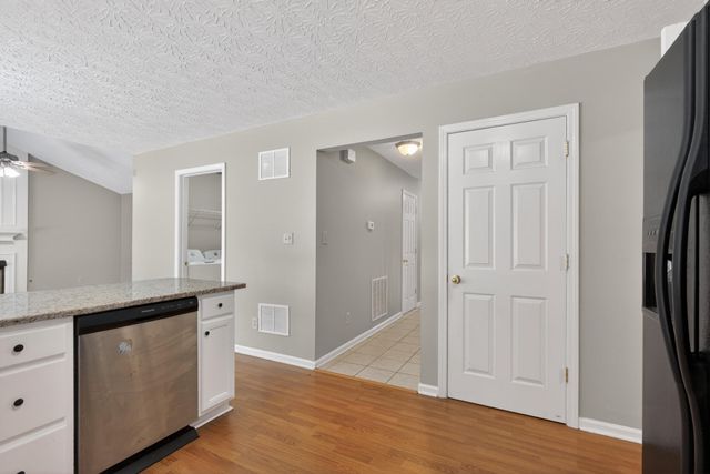 929 Seneca Park, Lexington, KY 40515
