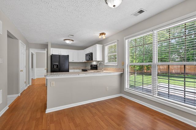 929 Seneca Park, Lexington, KY 40515