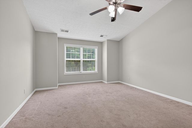 929 Seneca Park, Lexington, KY 40515