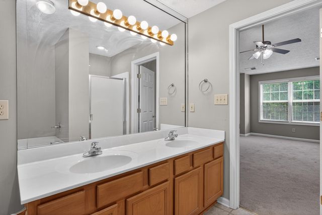 929 Seneca Park, Lexington, KY 40515