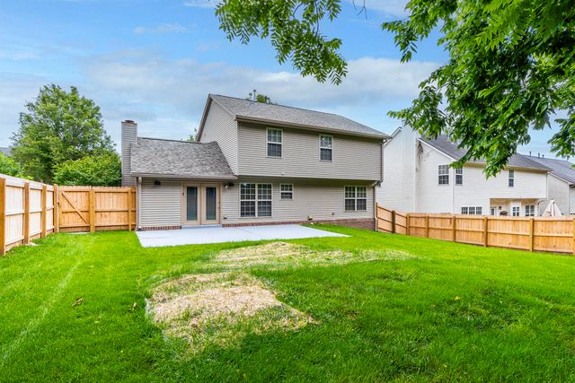 929 Seneca Park, Lexington, KY 40515