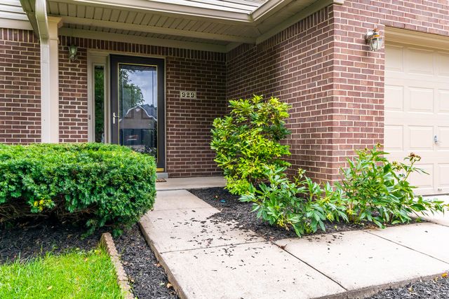 929 Seneca Park, Lexington, KY 40515