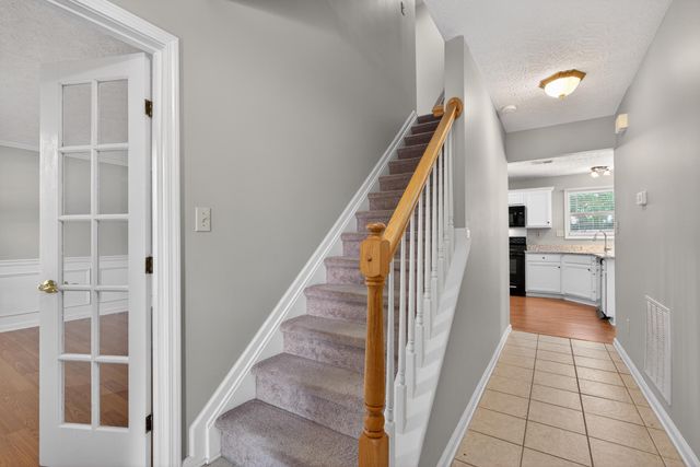 929 Seneca Park, Lexington, KY 40515