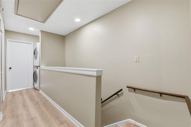 7700 Creekbend Drive 75, Houston, TX 77071