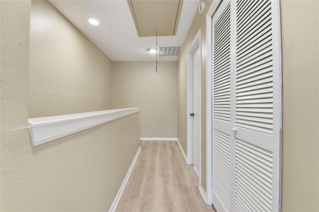 7700 Creekbend Drive 75, Houston, TX 77071