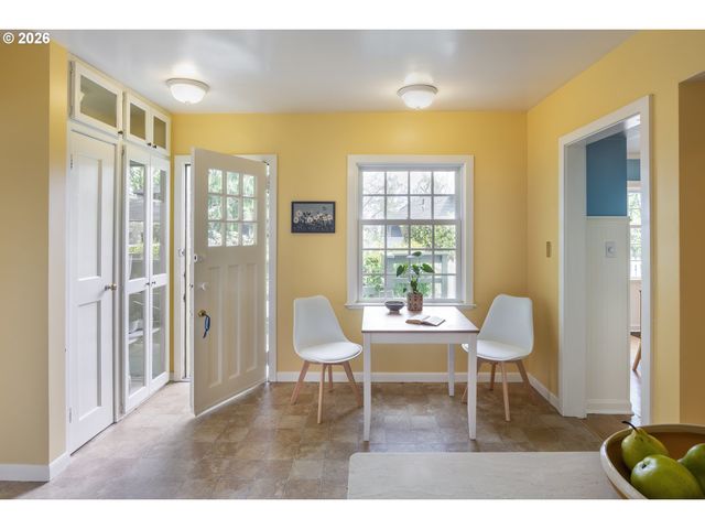 1808 Nw ASPEN Ave, Portland, OR 97210