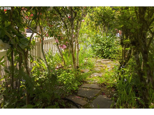 1808 Nw ASPEN Ave, Portland, OR 97210