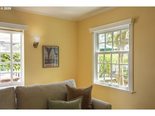 1808 Nw ASPEN Ave, Portland, OR 97210