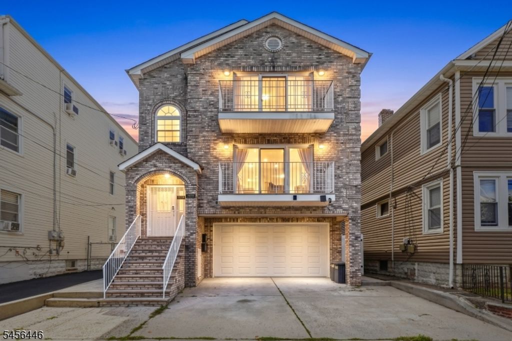 544 Bond St, Elizabeth City, NJ 07206 — exterior