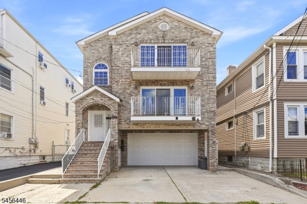 544 Bond St, Elizabeth City, NJ 07206 — photo 2