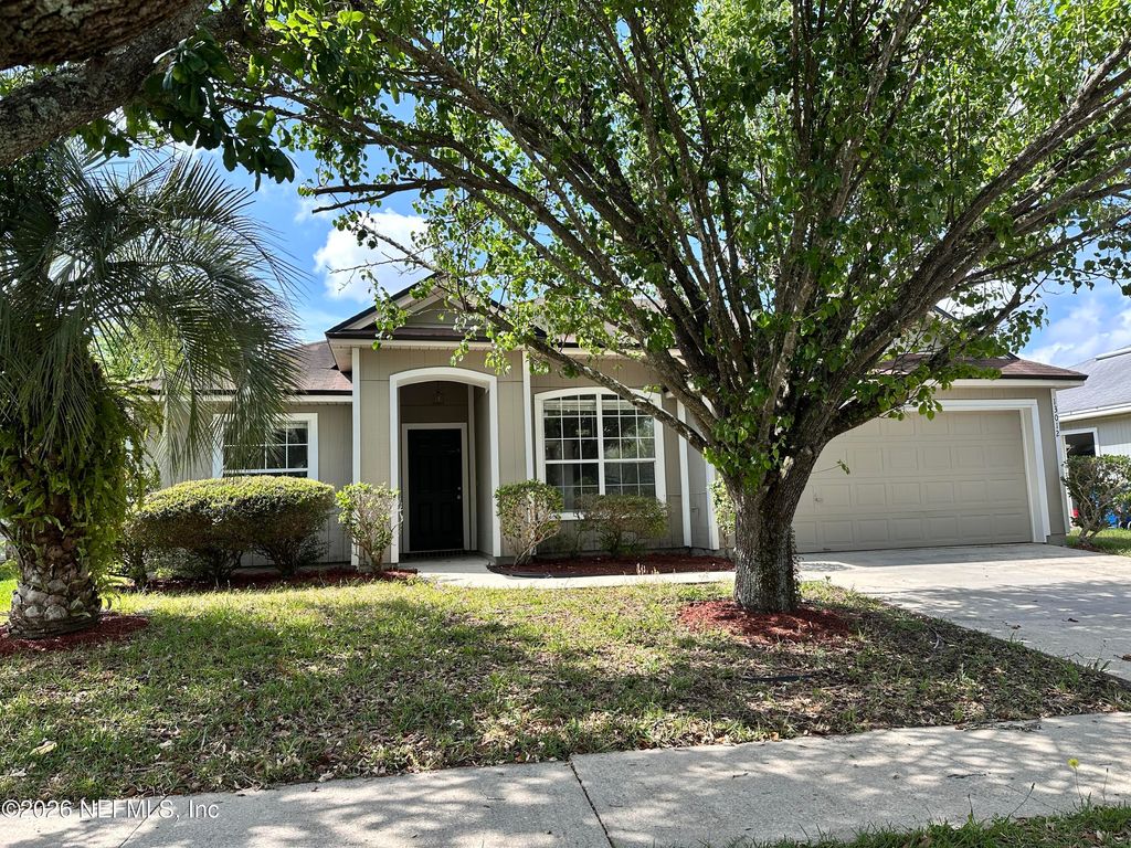 13012 STAFFORDSHIRE Drive S, Jacksonville, FL 32225