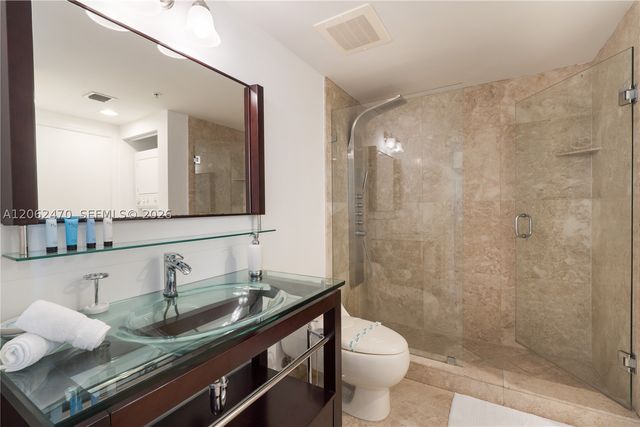 1750 N Bayshore Dr 3409, Miami, FL 33132