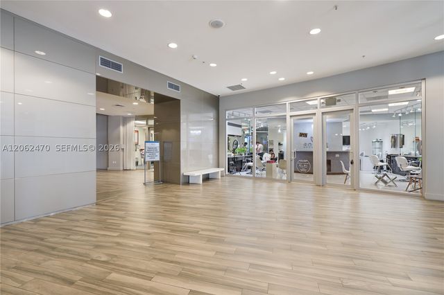 1750 N Bayshore Dr 3409, Miami, FL 33132
