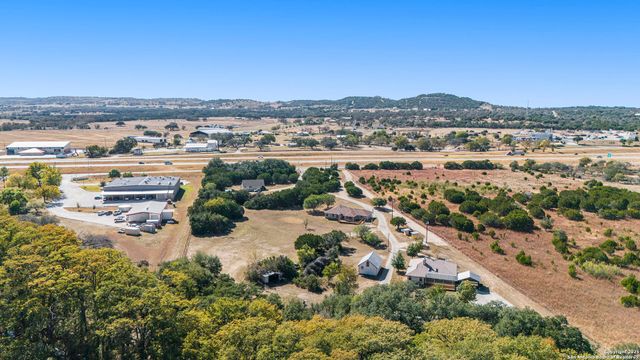 50710 Interstate 10, Comfort, TX 78013