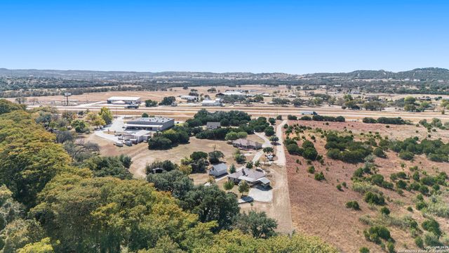 50710 Interstate 10, Comfort, TX 78013