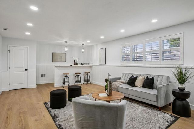 1500 E Campbell, Campbell, CA 95008