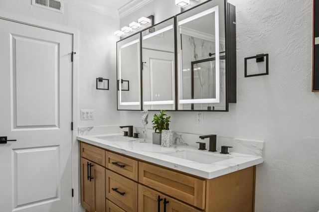 1500 E Campbell, Campbell, CA 95008