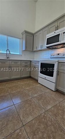 420 SE 15TH TER, Cape Coral, FL 33990