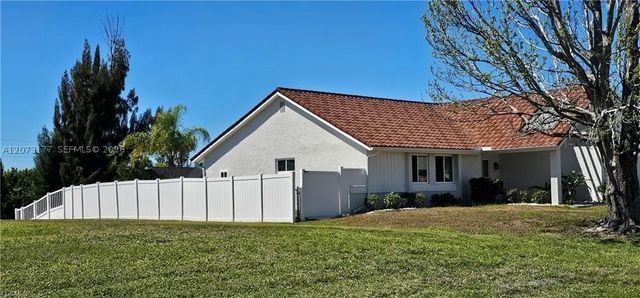 420 SE 15TH TER, Cape Coral, FL 33990
