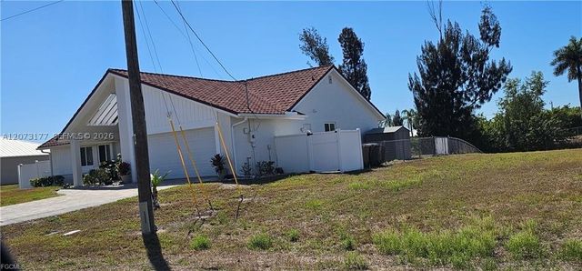 420 SE 15TH TER, Cape Coral, FL 33990