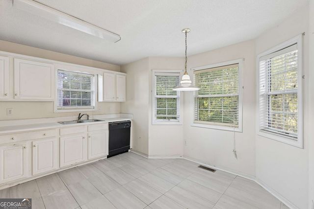 133 Four Oaks Drive, Powder Springs, GA 30127