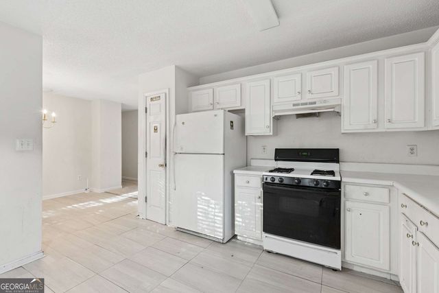 133 Four Oaks Drive, Powder Springs, GA 30127