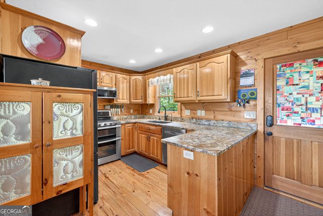 95 Scenic Way, Ellijay, GA 30540
