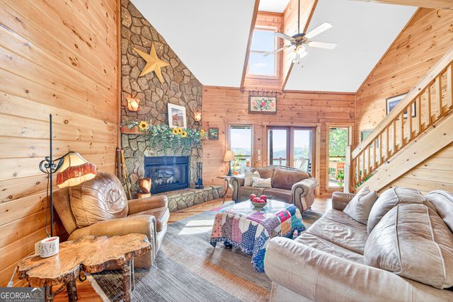 95 Scenic Way, Ellijay, GA 30540