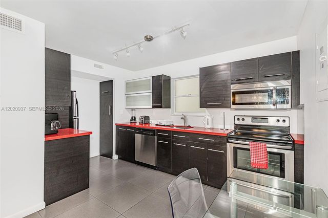 201 178th Dr 212, Sunny Isles Beach, FL 33160