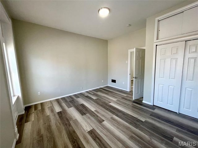 3943 Iowa Avenue, St Louis, MO 63118