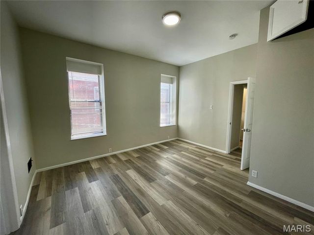 3943 Iowa Avenue, St Louis, MO 63118