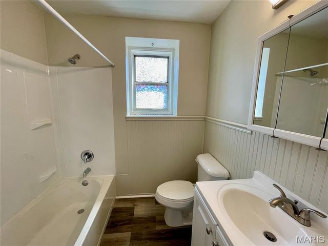 3943 Iowa Avenue, St Louis, MO 63118