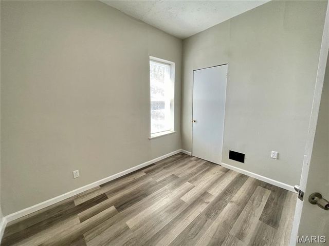3943 Iowa Avenue, St Louis, MO 63118