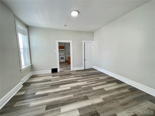 3943 Iowa Avenue, St Louis, MO 63118