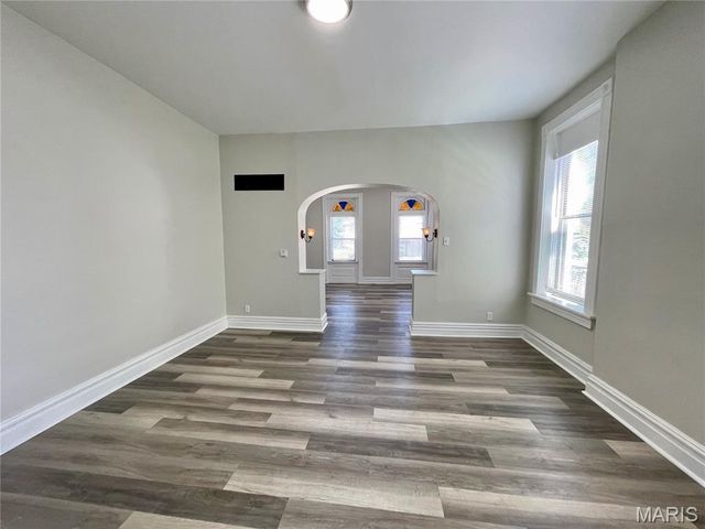3943 Iowa Avenue, St Louis, MO 63118