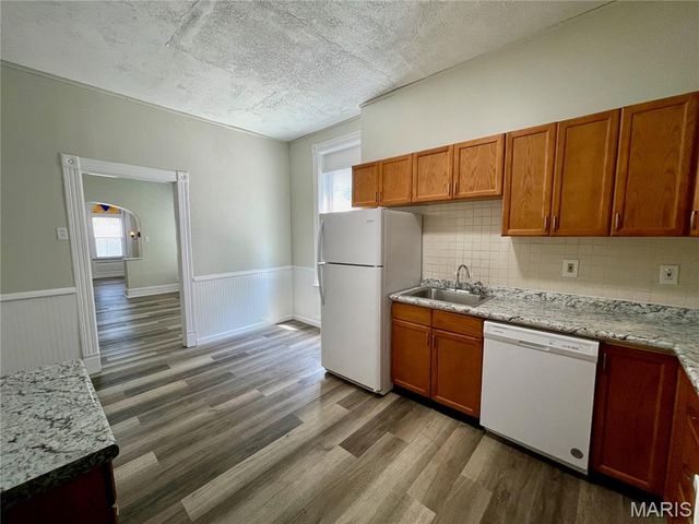3943 Iowa Avenue, St Louis, MO 63118