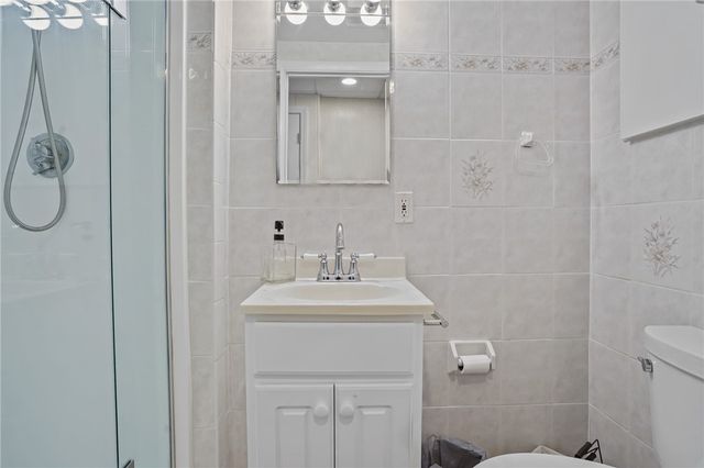 39 Gateway Court, Warwick, RI 02889