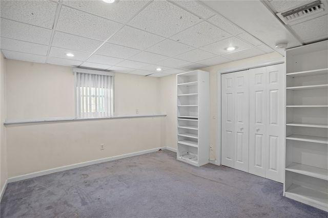 39 Gateway Court, Warwick, RI 02889