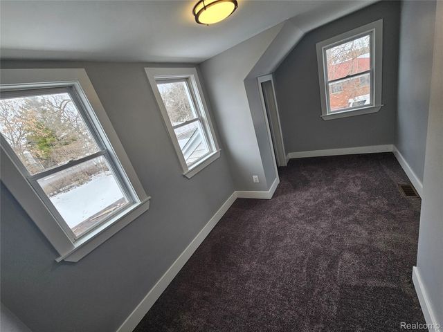 20737 NUMMER Street, Warren, MI 48089